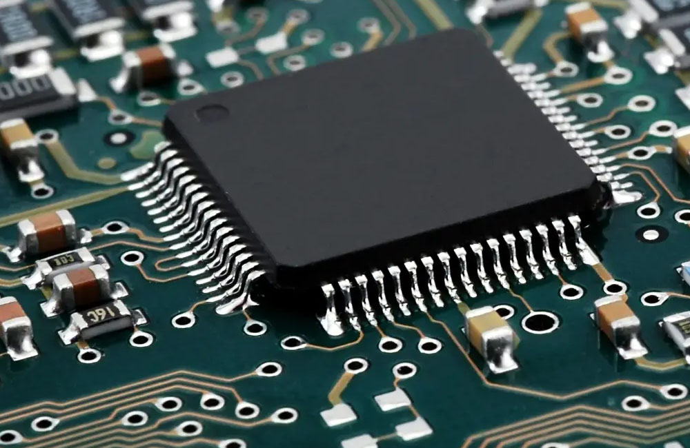 What's Actually the Difference Between PCB and PCBA